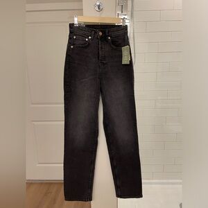 NWT H&M 90’s Straight Jean in Black Wash